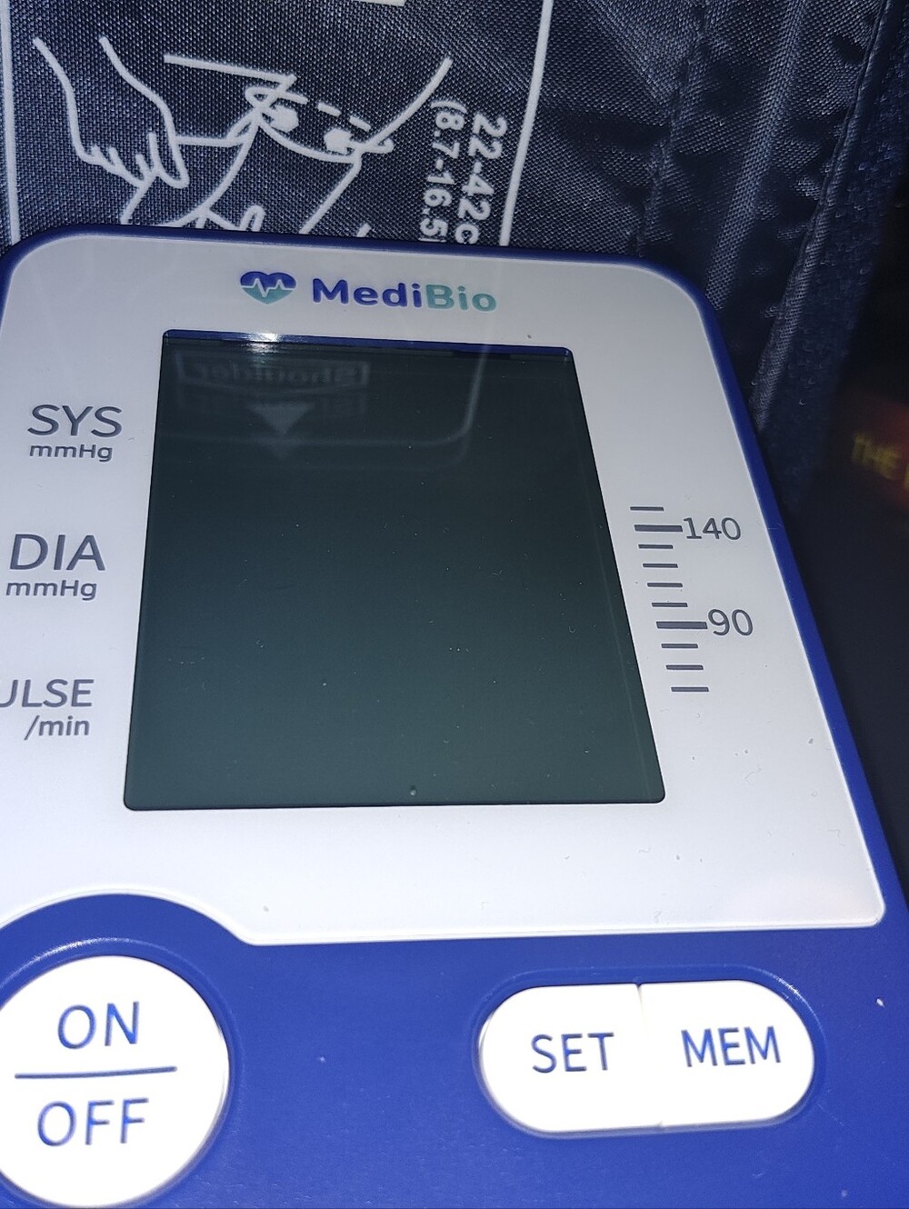 White and Blue Arm Blood Pressure Monitor with Talking Function - Picture 4 of 4